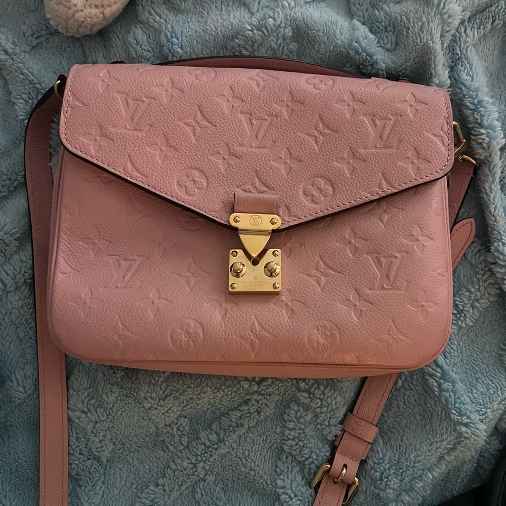 Louis Vuitton Metis Pochette